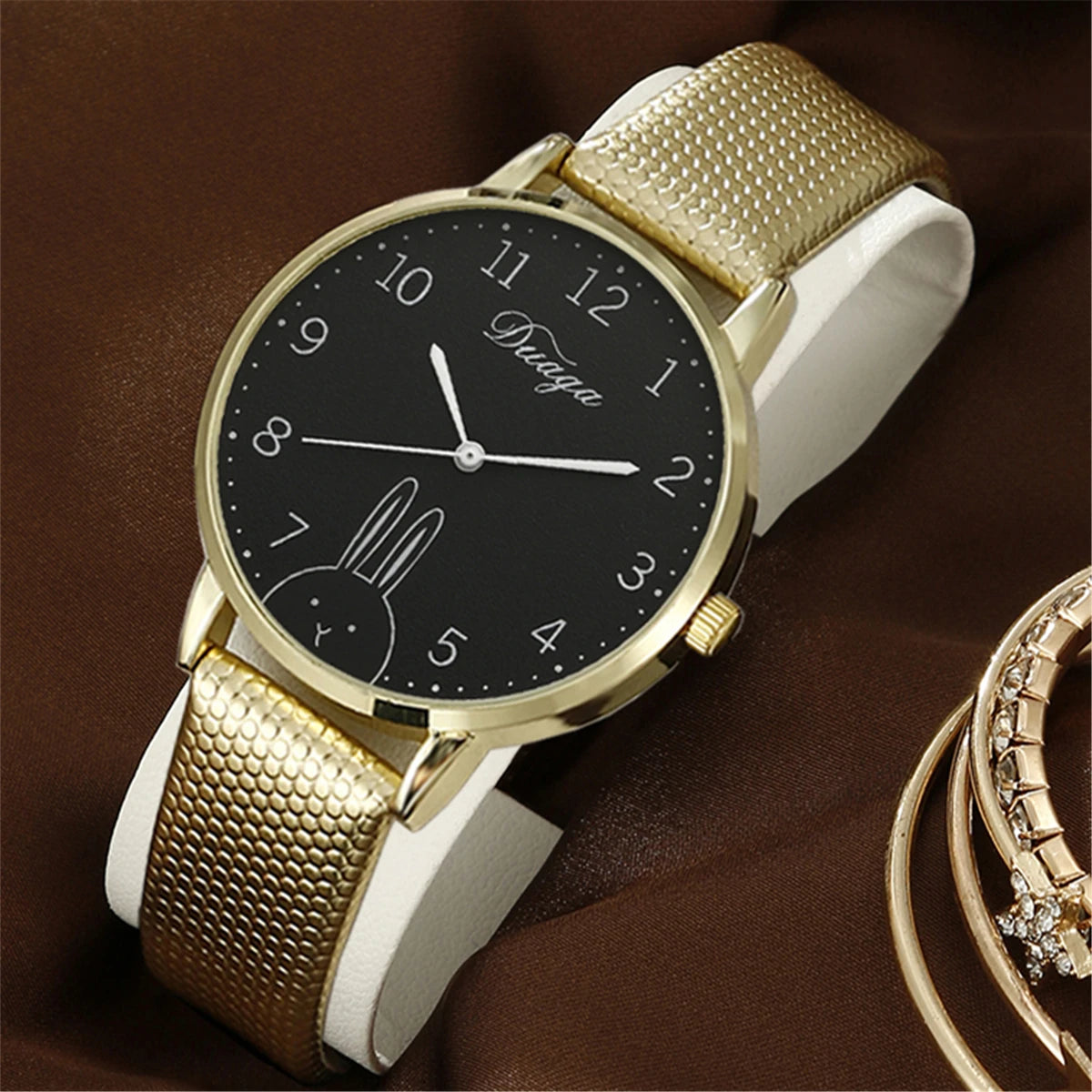 Fashionable and minimalist trendy women's watch